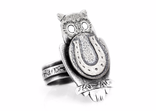 925 Silver Owl Ring with Horseshoe