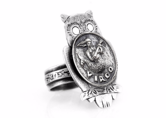 Coin ring with the Virgo coin medallion on owl