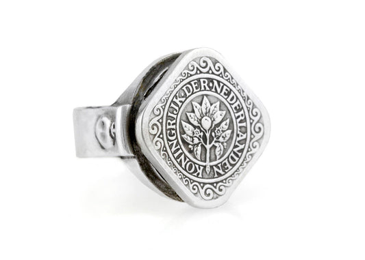 Coin ring with the 5 Cent coin of Netherlands