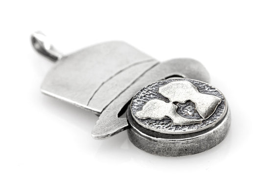 The Couple Medallion Hat Pendant Necklace