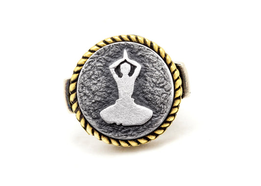 Coin ring with the Thanksgiving meditation coin medallion