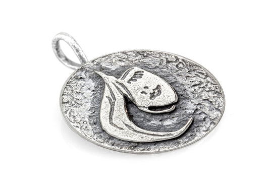 925 Sterling Pendant Silver With Staylish face  medallion
