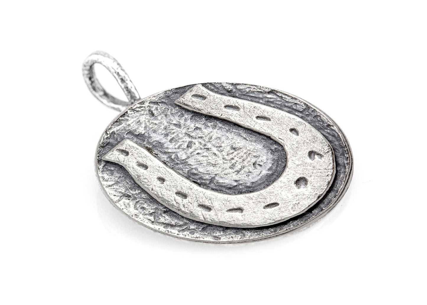 medallion necklace with the Horseshoe coin medallion