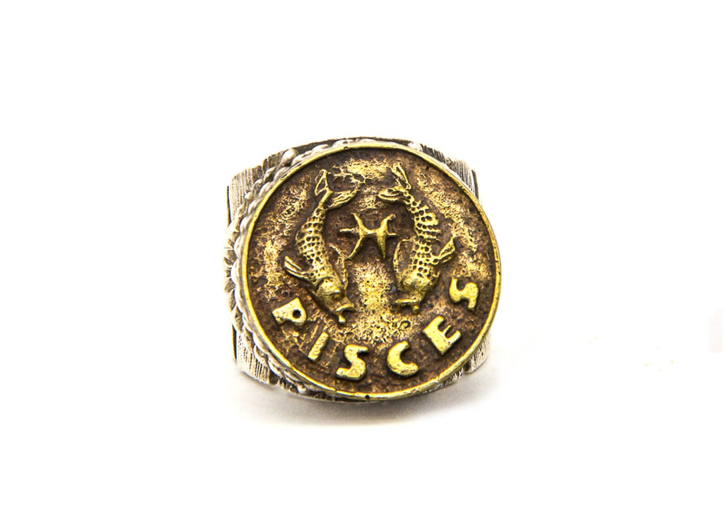 Pisces Zodiac Medallion Ring