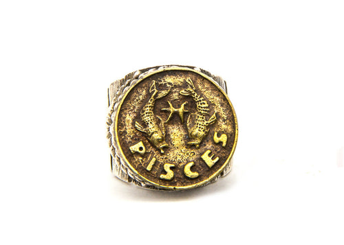 Pisces Zodiac Medallion Ring