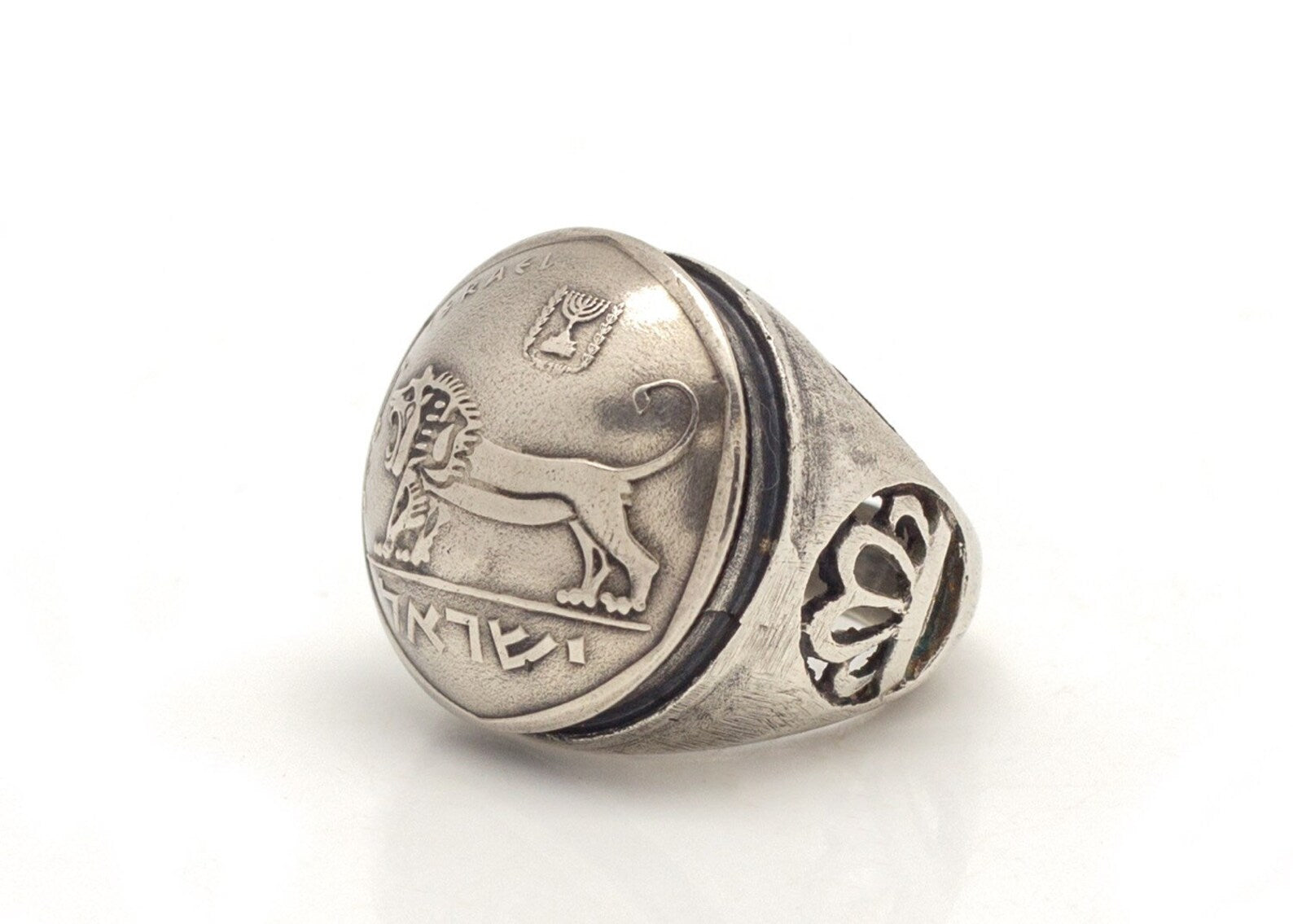 Lion of Courage Coin Ring