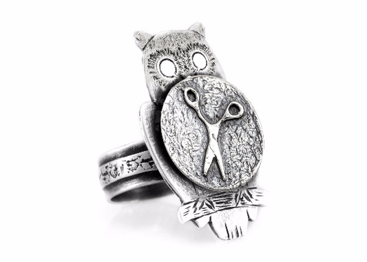 Coin ring with the Scissors coin medallion on owl Noa Tam coin jewelry