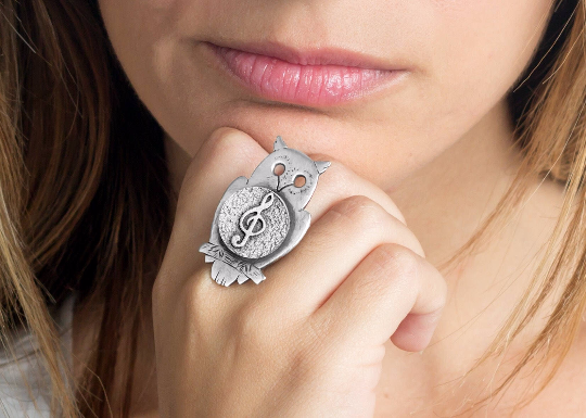 coin ring with the Treble Clef coin medallion on owl musical ring Noa Tam coin jewelry