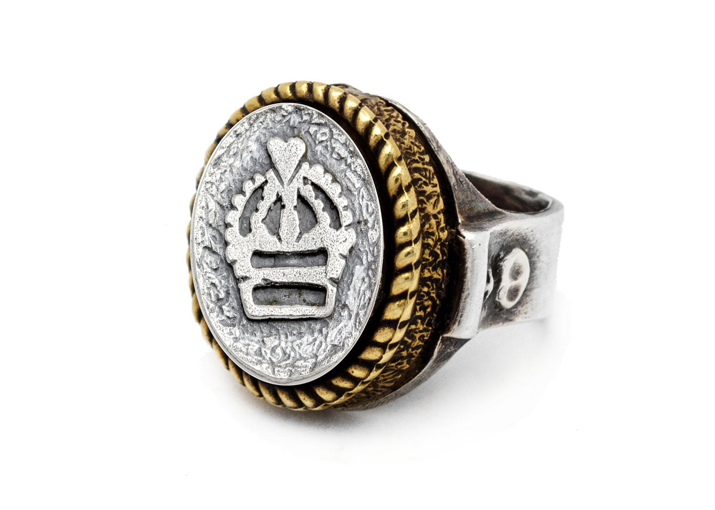 Coin ring with the crown  coin medallion