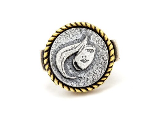 Coin ring with the Stylish Face coin medallion