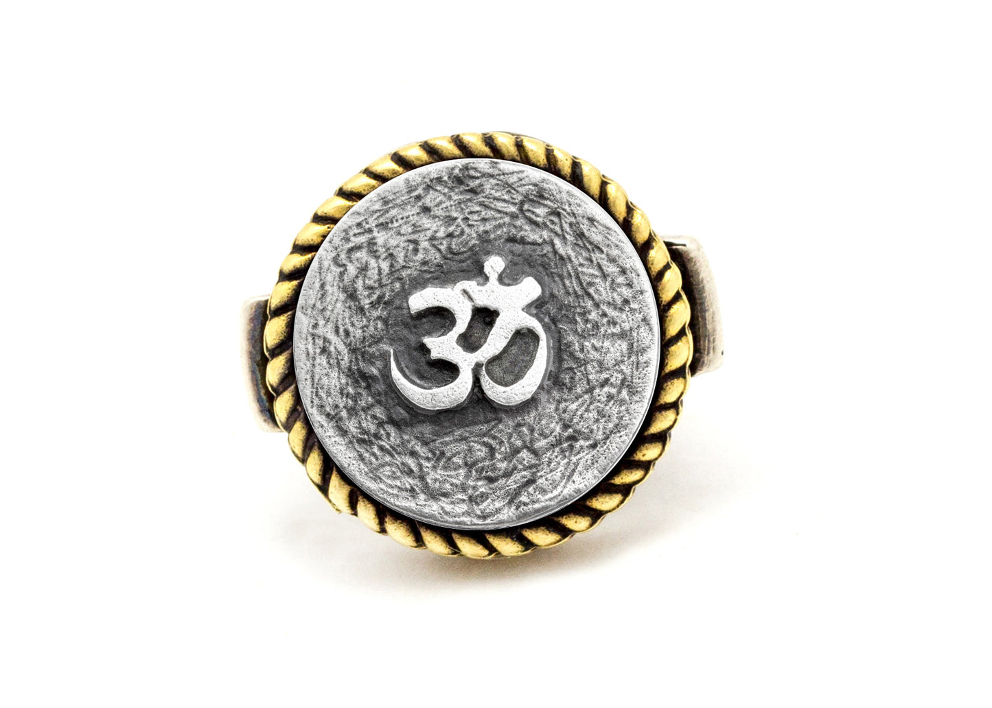 Coin ring with the Om coin medallion