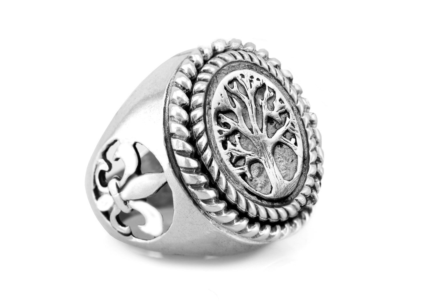 coin ring with the Tree medallion on fleur de lis ring