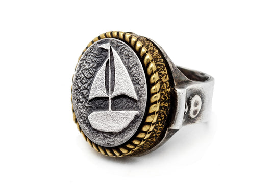 Coin ring with the Boat coin medallion